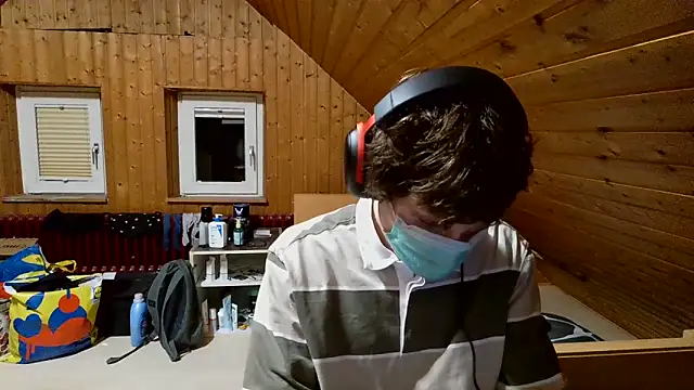 Snapshot of Imagerysin23 chatting on December 22, 5:32 pm Imagerysin23 online show from December 22, 5:32 pm