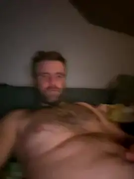 Snapshot of jarda94cz chatting on November 25, 3:28 am jarda94cz online show from November 25, 3:28 am