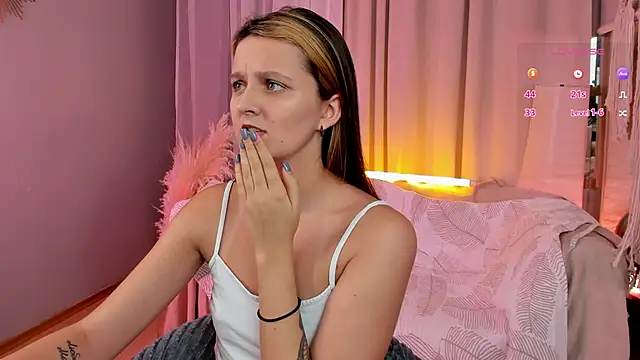 LilLisa online show from November 8, 4:29 pm