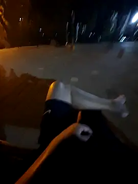 Snapshot of starvingo2002 chatting on September 15, 11:21 am starvingo2002 online show from September 15, 11:21 am