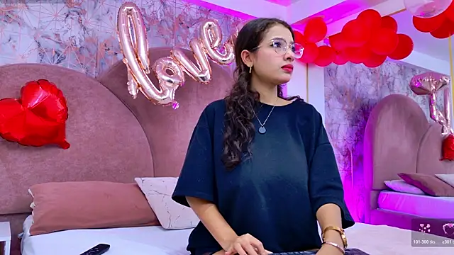 Angelique Angell online show from February 20, 11:43 am