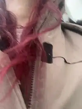 raen001 online show from February 24, 9:18 am