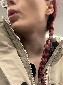 raen001 online show from March 4, 8:53 am