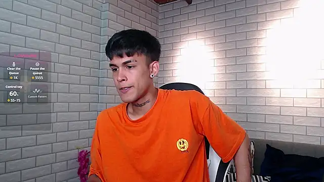 Thiago twink online show from October 1, 7:31 pm