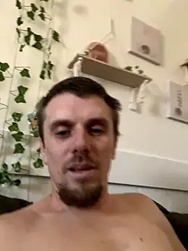 Snapshot of alwayshorny90 chatting on November 8, 1:55 pm alwayshorny90 online show from November 8, 1:55 pm