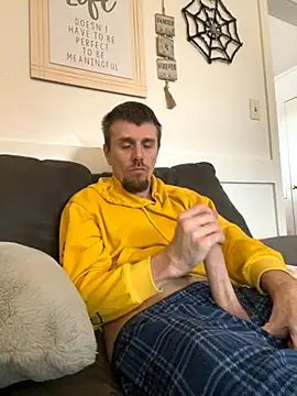 Snapshot of alwayshorny90 chatting on November 10, 2:16 pm alwayshorny90 online show from November 10, 2:16 pm