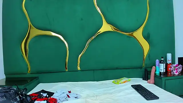 Allisonts69 online show from November 4, 3:11 pm