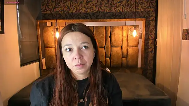 Snapshot of Isa_Thompson__ chatting on January 10, 11:56 am Isa Thompson online show from January 10, 11:56 am