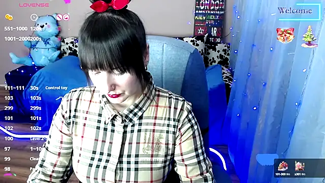 Snapshot of MilaRay chatting on December 23, 11:04 am MilaRay online show from December 23, 11:04 am