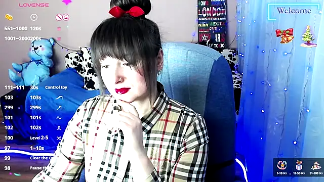 Snapshot of MilaRay chatting on February 6, 11:10 am MilaRay online show from February 6, 11:10 am