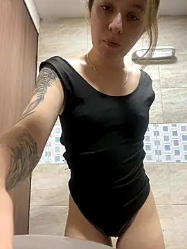 Snapshot of karla-thomsom10 chatting on September 26, 11:09 pm karla-thomsom10 online show from September 26, 11:09 pm