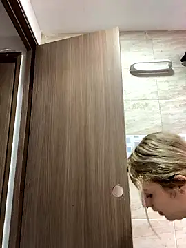 karla-thomsom10 online show from January 14, 10:03 pm