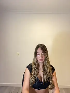 Zara Ross online show from October 7, 1:14 am