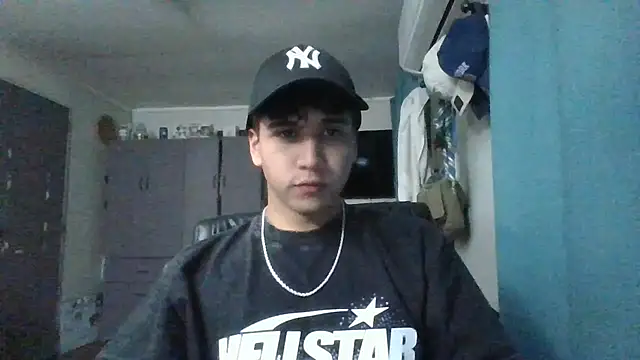 angxhot online show from May 18, 10:59 pm