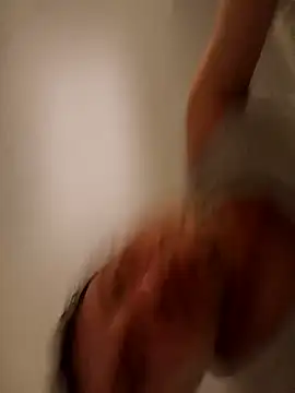 Snapshot of Blackaxes chatting on November 27, 7:10 am Blackaxes online show from November 27, 7:10 am