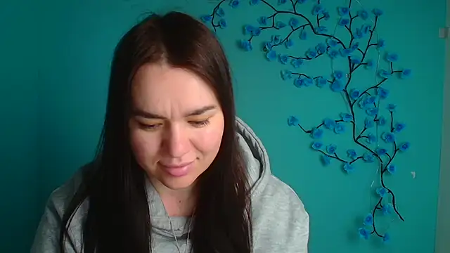 Lola Saymyname online show from April 11, 11:14 am