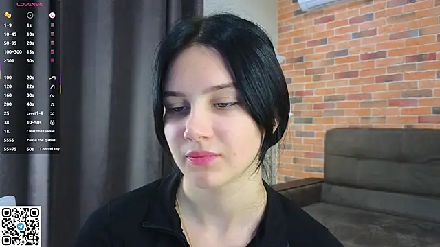 EnricaElis online show from September 14, 8:30 pm