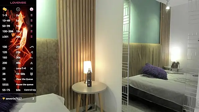 IsisNoir online show from April 13, 7:41 pm