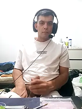 ghostfu1996 online show from April 5, 8:28 pm