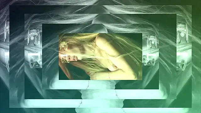 Snapshot of Alvuwkaa chatting on November 18, 7:24 am Alvuwkaa online show from November 18, 7:24 am