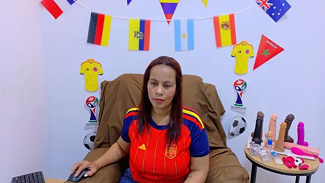 Snapshot of evvaa_moon69 chatting on July 10, 12:30 pm evvaa moon69 online show from July 10, 12:30 pm
