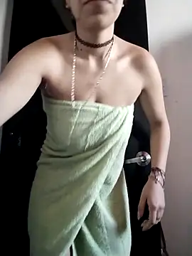 Katyuskka love online show from November 4, 1:43 pm