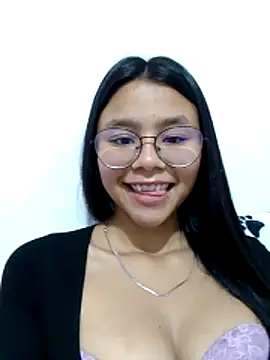 SofieLove 01 online show from April 1, 7:09 am