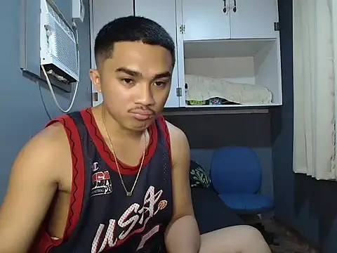 Snapshot of pinoyAdrianneXXX chatting on November 14, 11:53 am pinoyAdrianneXXX online show from November 14, 11:53 am