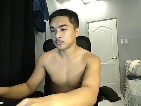 Snapshot of pinoyAdrianneXXX chatting on December 1, 2:27 am pinoyAdrianneXXX online show from December 1, 2:27 am