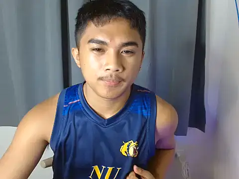 Snapshot of pinoyAdrianneXXX chatting on June 17, 6:27 am pinoyAdrianneXXX online show from June 17, 6:27 am