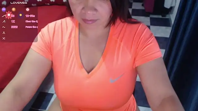 hiilarybrown online show from February 3, 10:04 pm