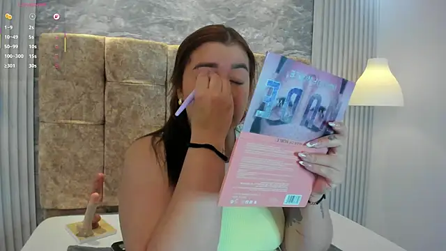 leilapons online show from January 8, 5:48 pm