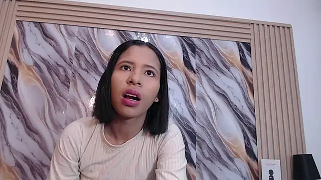 Snapshot of Samantha_Fox69_ chatting on November 6, 3:24 pm Samantha Fox69 online show from November 6, 3:24 pm