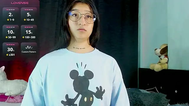 EVAH LEE  online show from December 22, 4:09 am