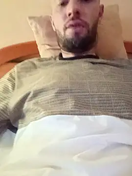 Snapshot of alexpo27 chatting on November 6, 1:06 am alexpo27 online show from November 6, 1:06 am