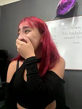 Snapshot of JuliethaDemon_ chatting on January 7, 1:24 pm JuliethaDemon online show from January 7, 1:24 pm