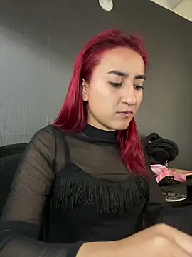 Snapshot of JuliethaDemon_ chatting on February 10, 1:48 pm JuliethaDemon online show from February 10, 1:48 pm