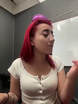 Snapshot of JuliethaDemon_ chatting on February 23, 12:35 pm JuliethaDemon online show from February 23, 12:35 pm