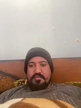 Snapshot of milf_banger121 chatting on February 14, 6:32 am milf banger121 online show from February 14, 6:32 am