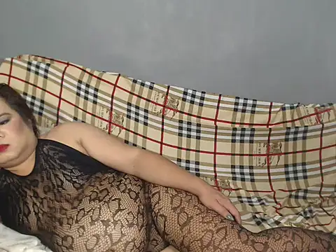 Snapshot of sexyh0tangel chatting on December 2, 5:08 pm sexyh0tangel online show from December 2, 5:08 pm