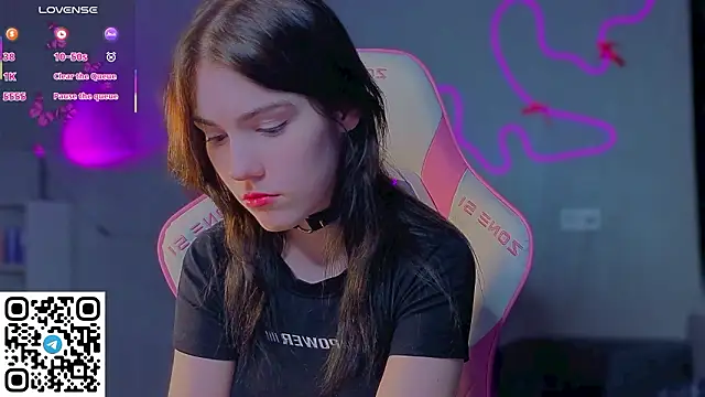 Sophie SkyAngel online show from March 21, 6:00 pm