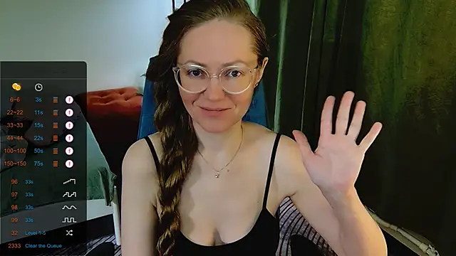 Snapshot of _Goldilocks_ chatting on September 22, 7:10 am Goldilocks online show from September 22, 7:10 am