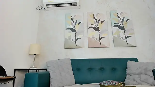 Snapshot of lorena_rubio chatting on December 14, 12:10 pm lorena rubio online show from December 14, 12:10 pm