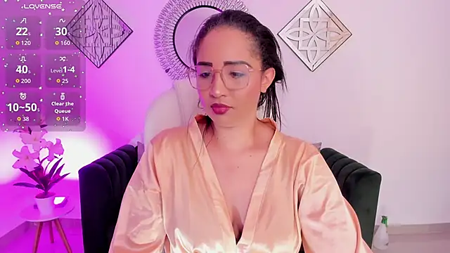 Sharon breezee online show from September 12, 5:07 am