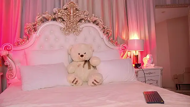 MeganStrain online show from January 9, 2:36 am