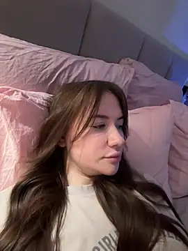 MeganStrain online show from February 7, 8:12 pm