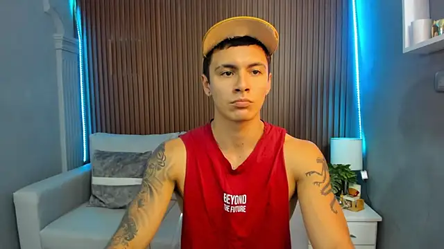 Leo santoro online show from September 24, 3:37 pm