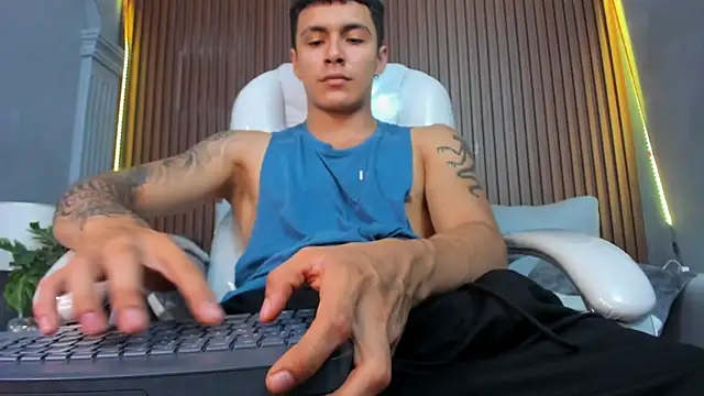 Leo santoro online show from November 5, 3:45 pm