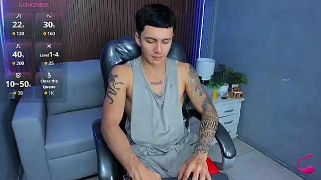 Leo santoro online show from January 18, 2:10 pm