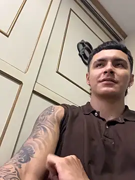 Leo santoro online show from April 16, 1:01 pm